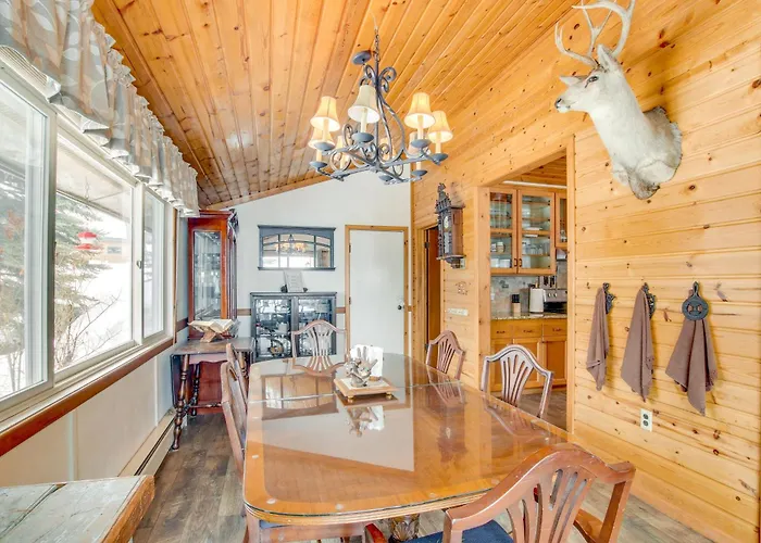 Fire Pit & Games! 10-acre 'majestic Mountain Home' Holiday home Thayne